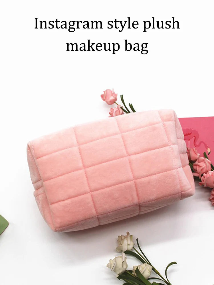  Cute Plush Makeup Bag for Women Portable Wear