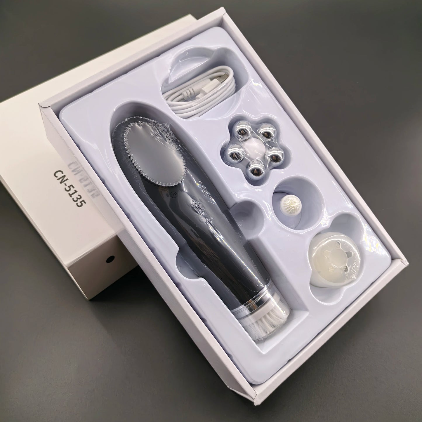 Beauty 4 in 1 Facial Skin Lifting Device Face Brush 