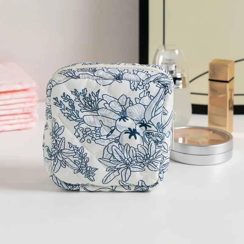 Heart Print Sanitary Napkins Storage Bag Feminine Period